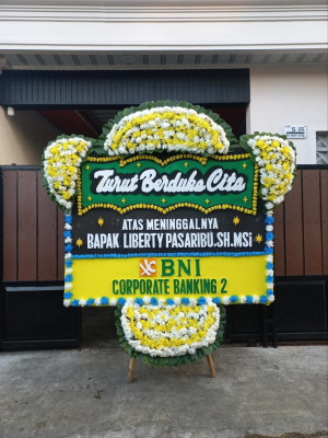 Papan Bunga Duka di Sekongkang